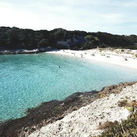 Air-conditioned Near Porto Vecchio, 500 M Sea, 6 People, Two Bathrooms *